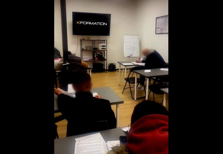 Examen finale KFormation L'examen écrit de la formation chauffeur vtc organiser au centre de formation vtc 77